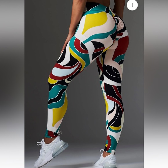 Lici fit posh high waist scrunch legging - Picture 2 of 3